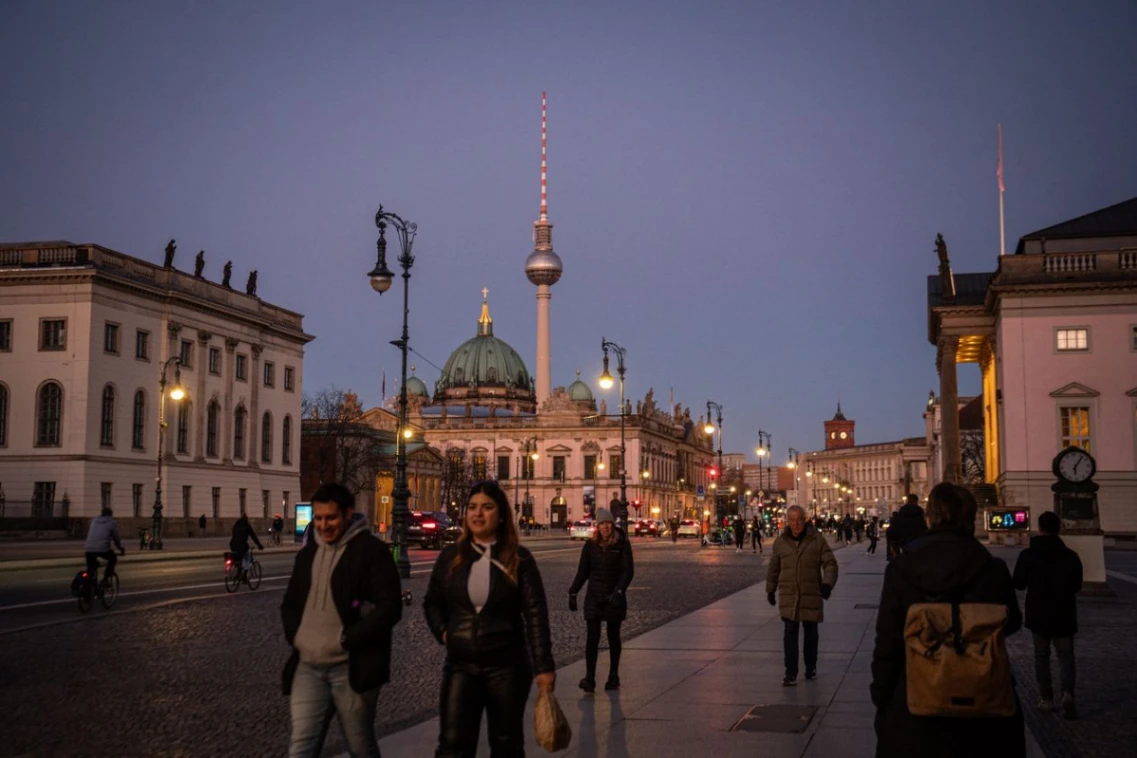 Attending college in Europe (for US citizens/residents)